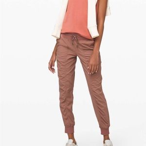 Lululemon Dance Joggers Spanish Oak size 4
